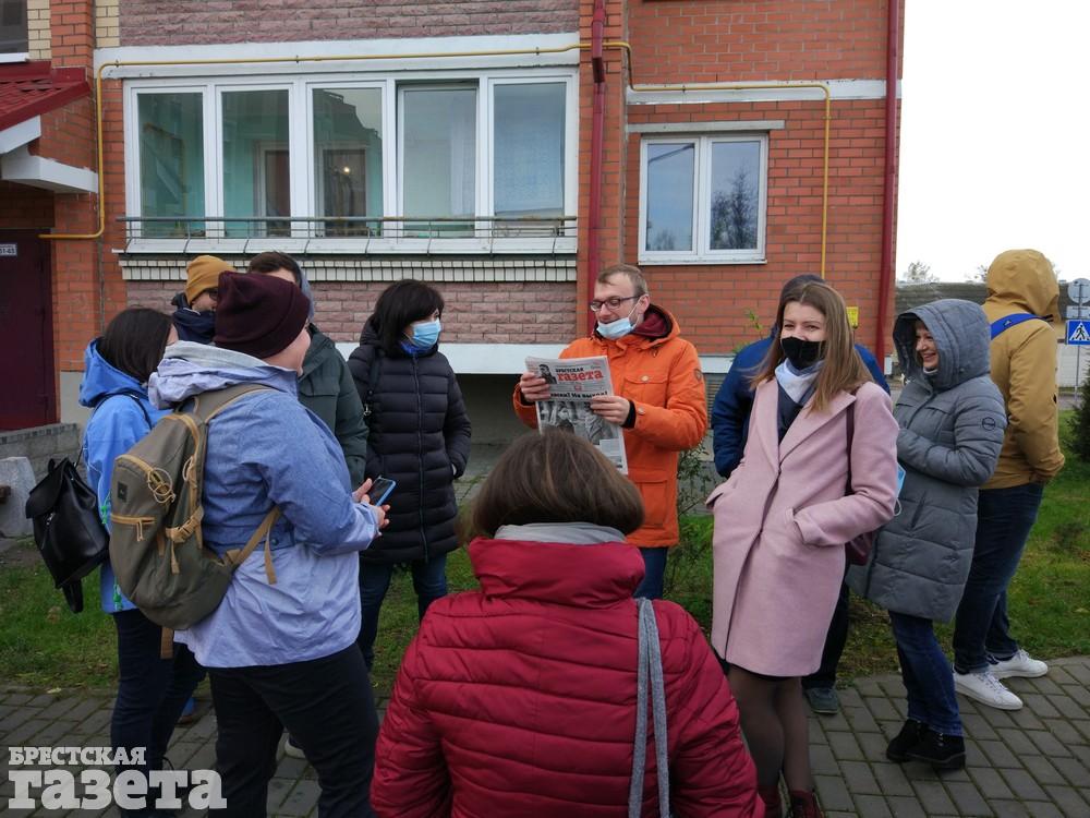 Журналист Максим Хлебец выщел на свободу. Фото: Виктор ПАВЛОВ, "Брестская газета"