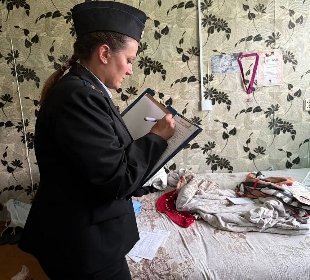 Внутри треш-общежития на Менжинского в Бресте. Май 2025 года