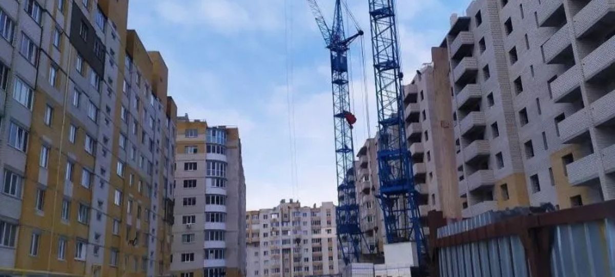 Строительство дома на Орловской в Бресте. Фото: «Любимый Брест».