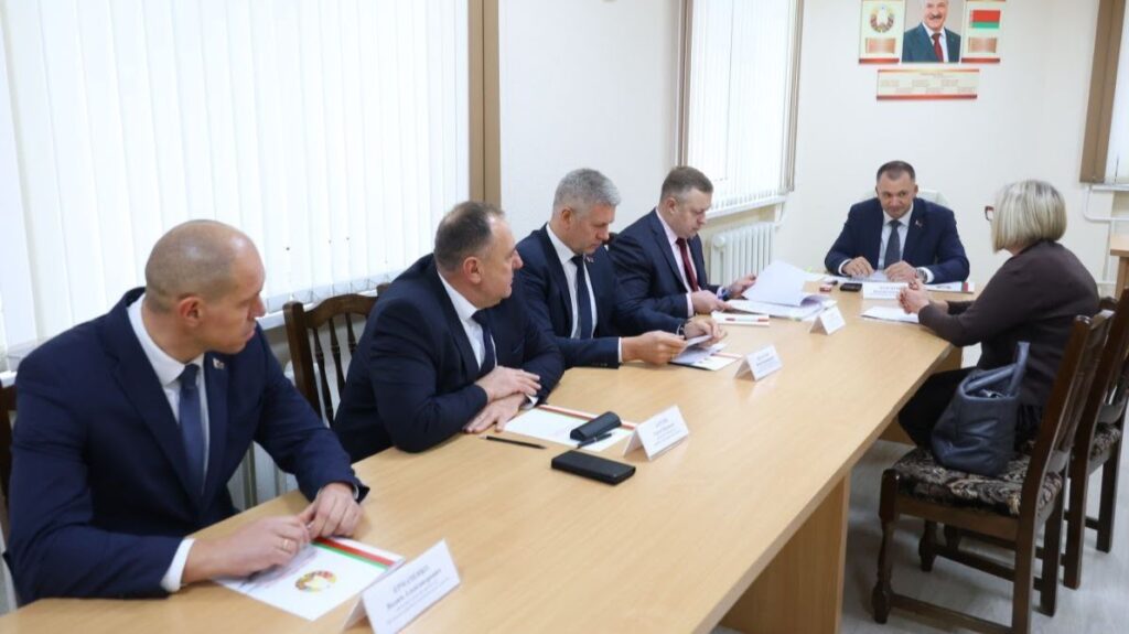 сустрэча міністраў з жыхарамі горада