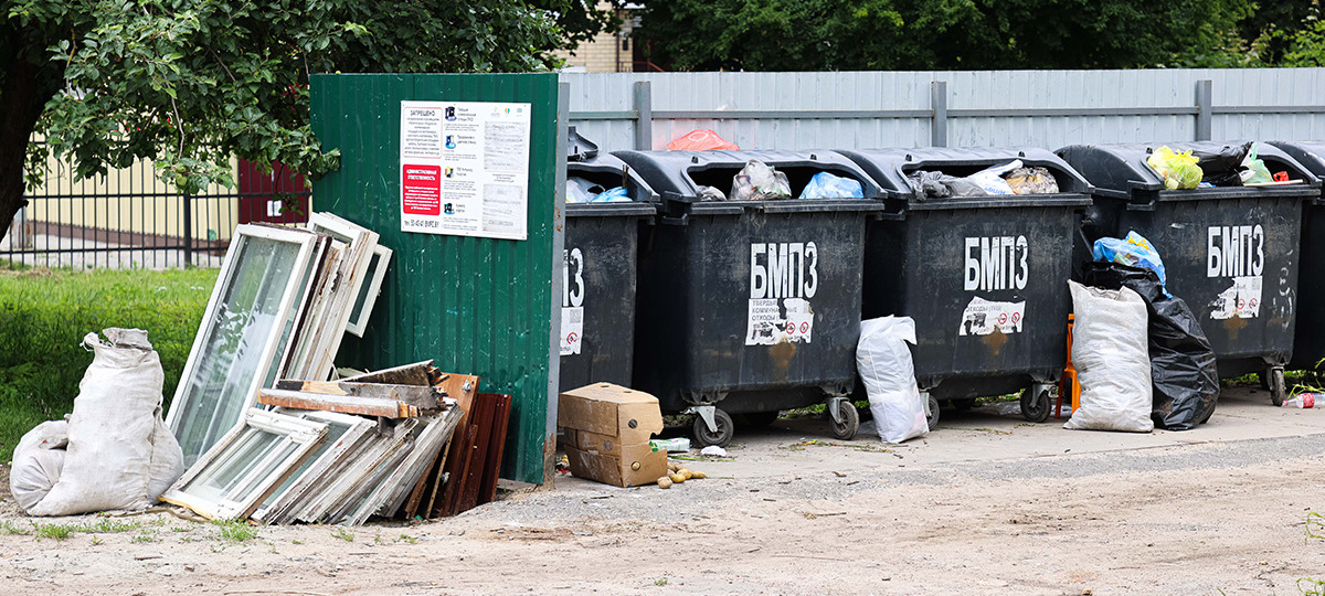 Мусорные контейнеры. Иллюстративное фото