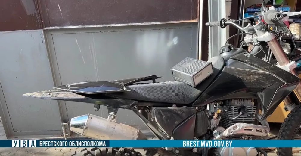 Питбайк подростка, который изъяло ГАИ УВД Брестского облисполкома. Скриншот видео